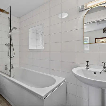 1 Bed In Carnforth Oc-sz527 *